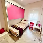 Tranquilo Y Centrico De Playa * 푸엔히롤라